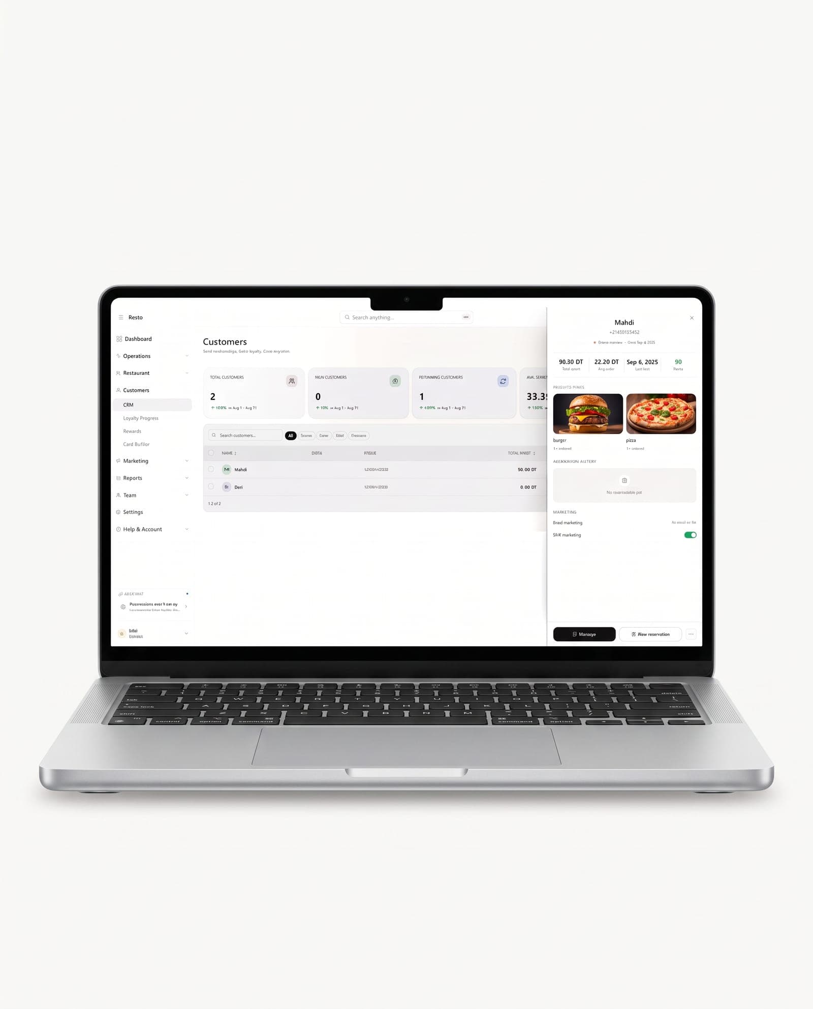 Profil client et historique des commandes sur un tableau de bord CRM